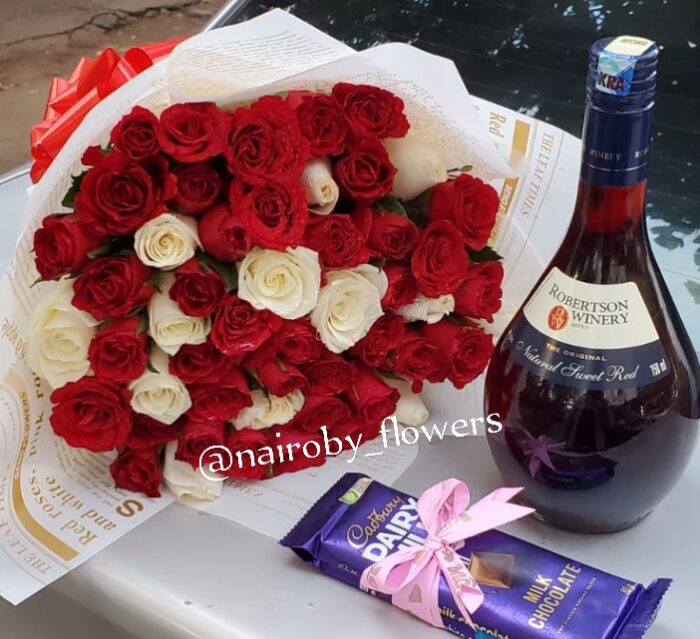 ROBERTSON RED WINE, CHOCOLATES & BOUQUET