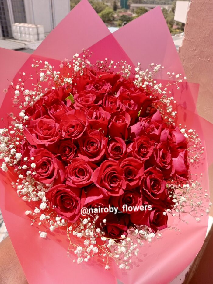 50 VALENTINE'S ROSES WITH BABY BREATH