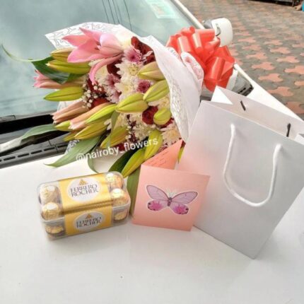 EXQUISITE ELEGANT BOUQUET & FERRERO CHOCOLATES