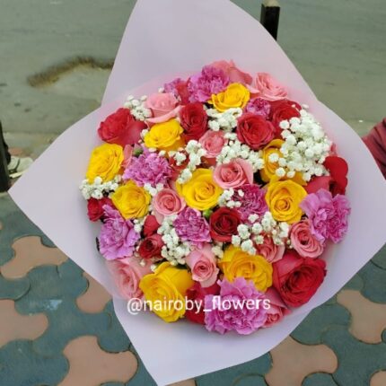 CARNATIONS & ROSES BOUQUET