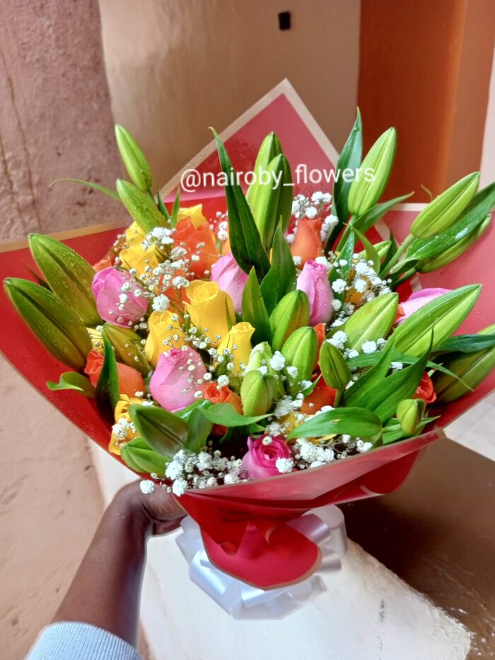 HARMONIOUS LILIES & ROSES BOUQUET
