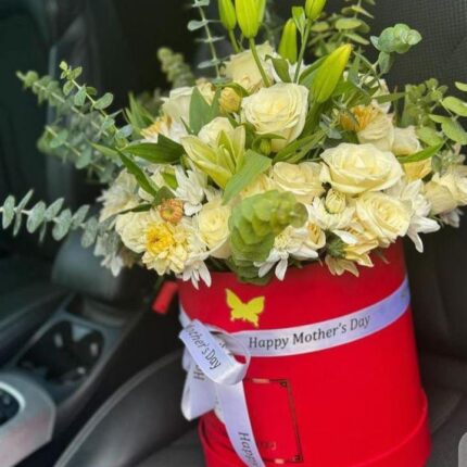 WHITE THEME  & LILIES BOX