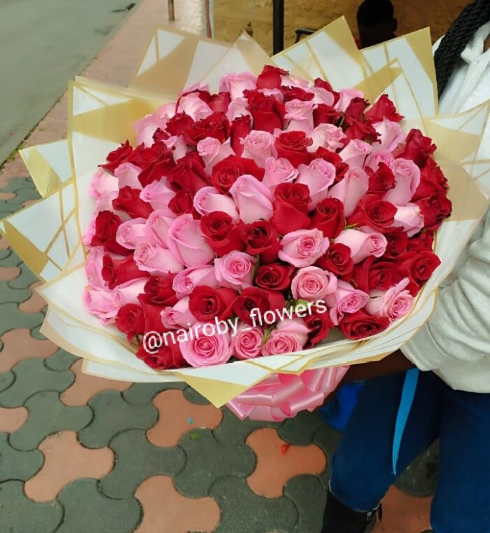 100 MEGA RED & PINK ROSES BOUQUET