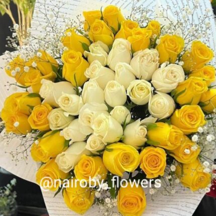 YELLOW & WHITE ROSES WITH BABY BREATH RIM