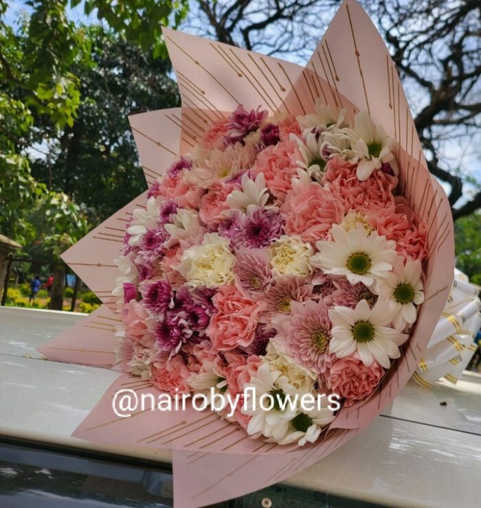 CHRYSANTHEMUMS & CARNATIONS BOUQUET