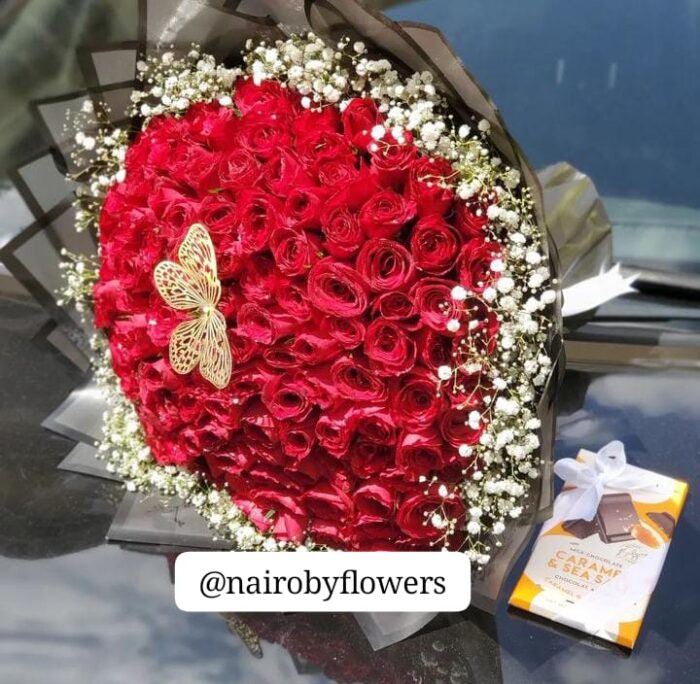 100 ROSES AND CACHET CHOCOLATE