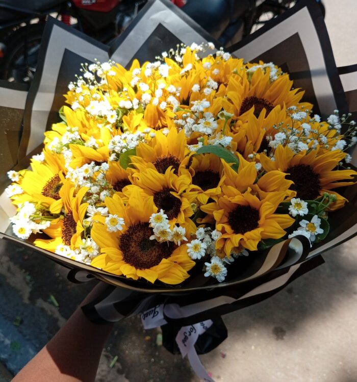 DAISIES AND SUNFLOWERS