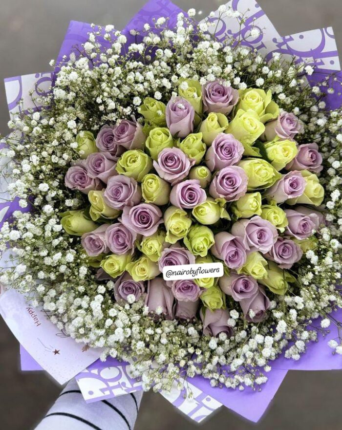 GLAM ROSES BOUQUET