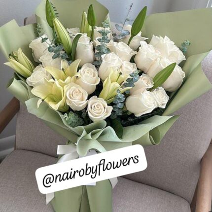 CROWN MY LOVE BOUQUET
