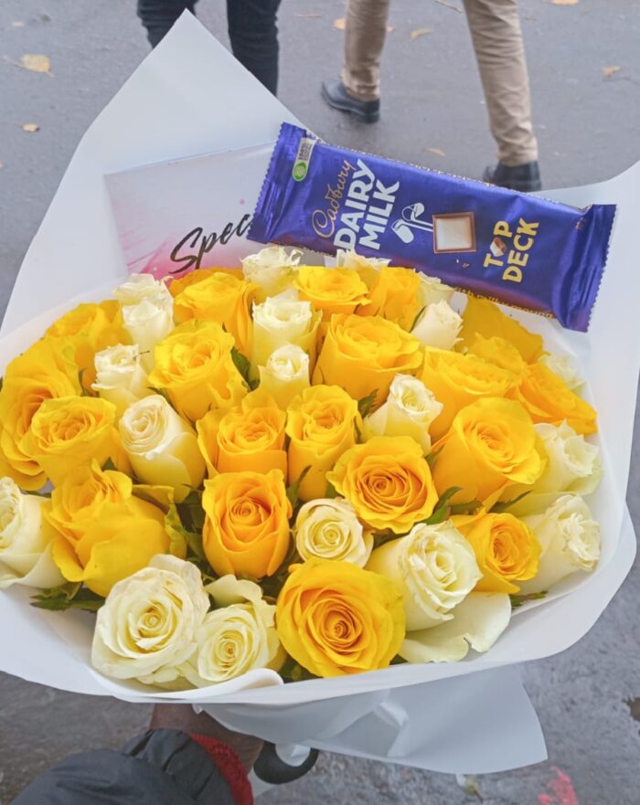 CHOCOLATE & ROSES COMBO