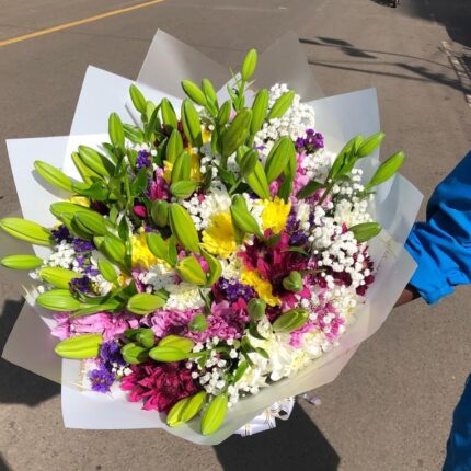 FESTIVE TROPICAL BOUQUET