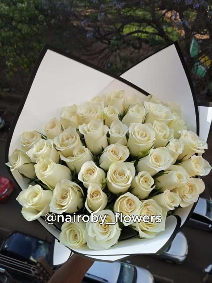 CALMING SERENE WHITE ROSES