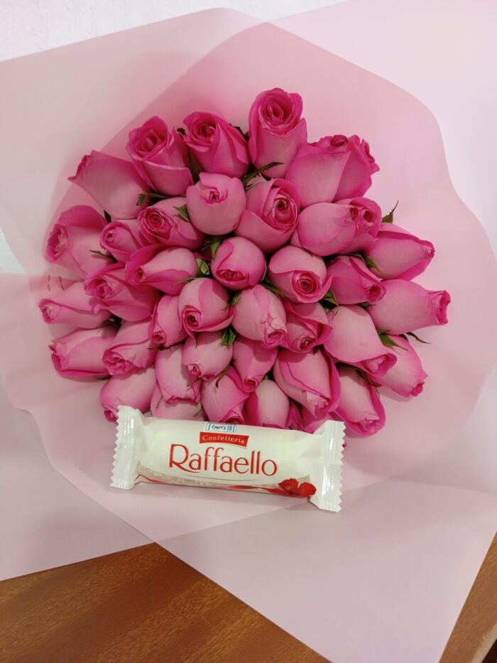 PINK ROSES & WHITE RAFFAELO CHOCOLATE