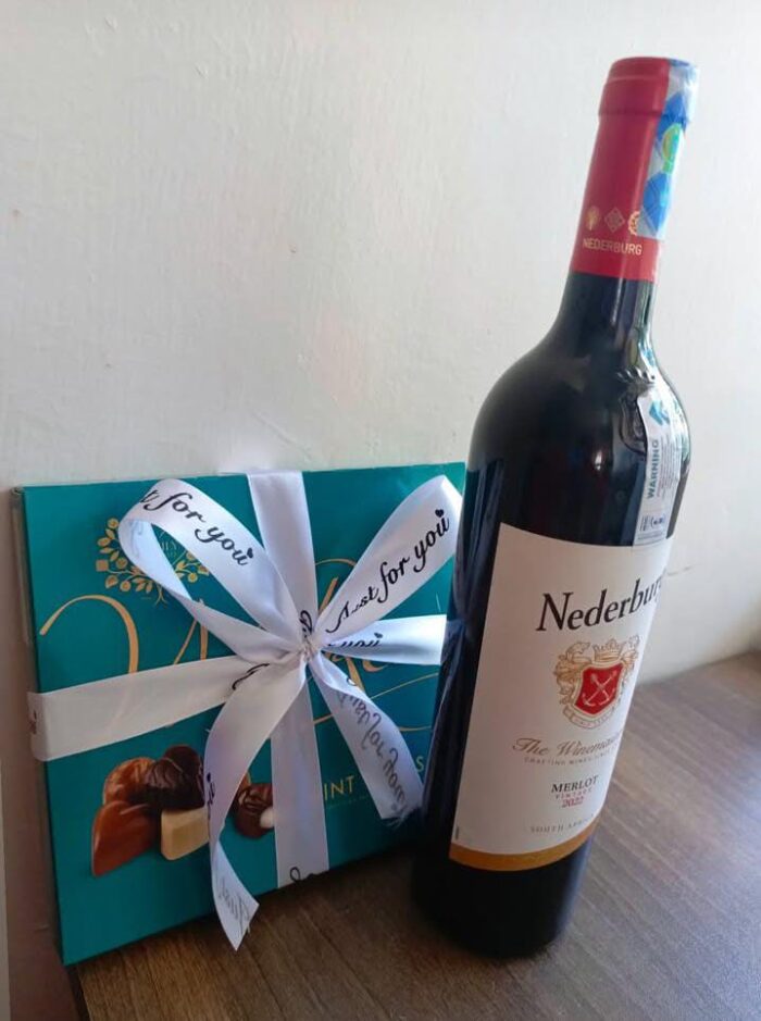 NEDEBURG WINE & CHOCOLATE COMBO