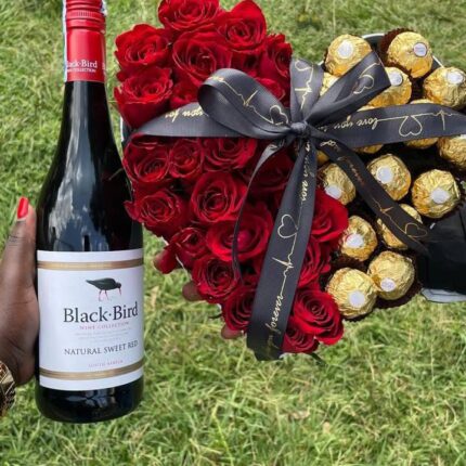 ROSES & FERRERO CHOCOLATES WITH SWEET WINE