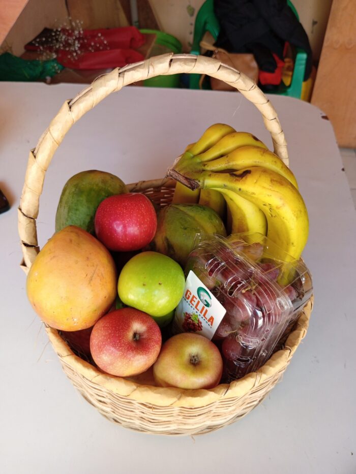 HEALTHY FRUIT BASKET