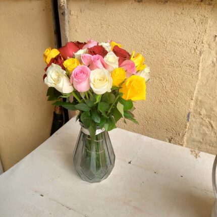 COLORFUL ROSES VASE