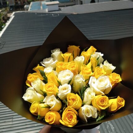 UNTAMED LOVE BOUQUET