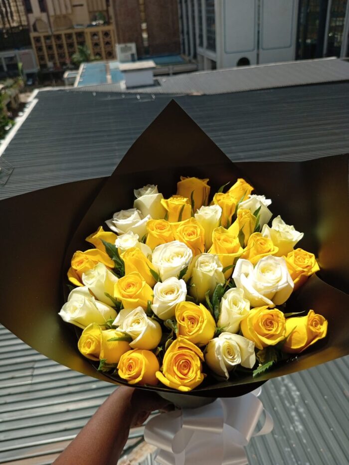 UNTAMED LOVE BOUQUET