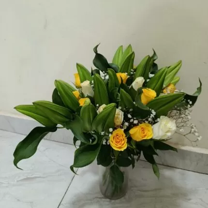 LILY-ROSY BLOOMY VASE