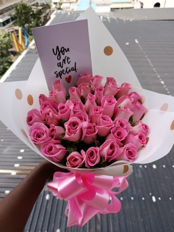 MYSTICAL PINK ROSES