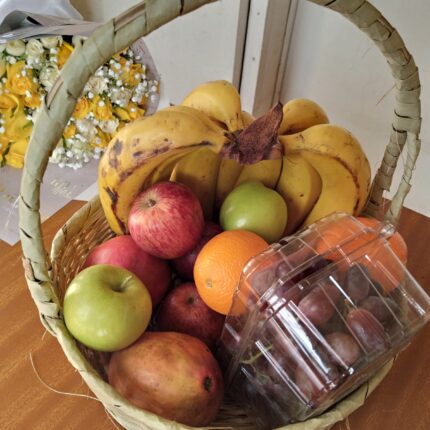 YUMMY FRUIT BASKET
