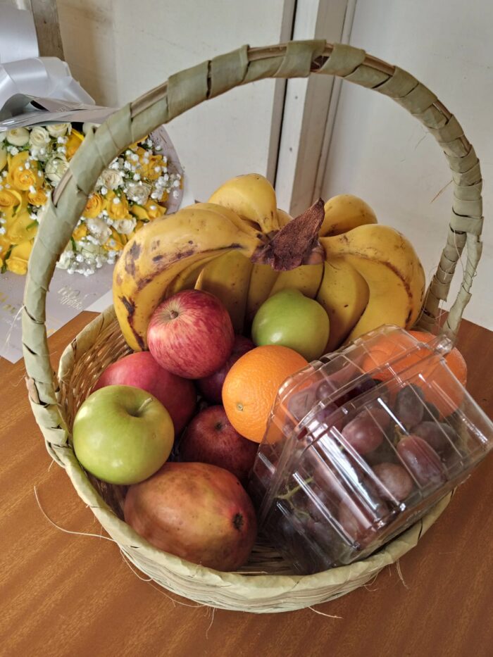 YUMMY FRUIT BASKET