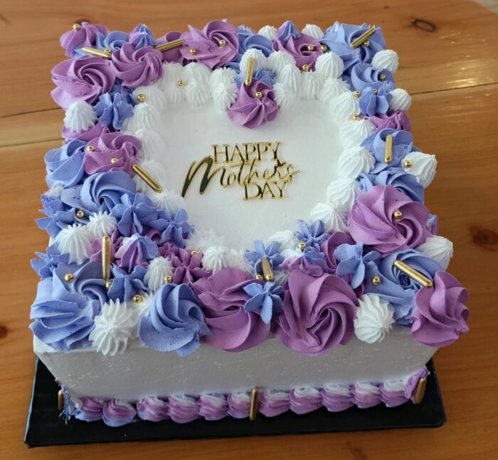 A MOTHER'S DAY LOVE CAKE