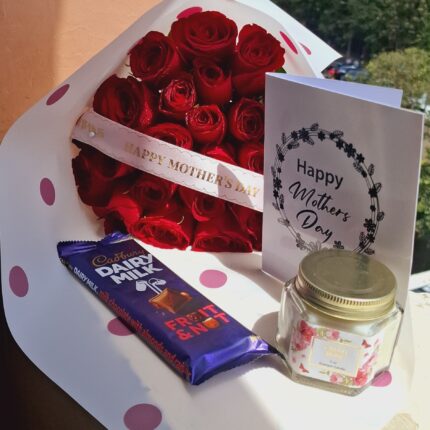 SCENTED CANDLE, CHOCOLATE & RED ROSES