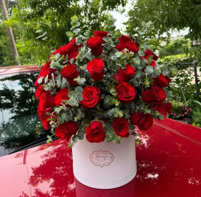 EUCALYPTUS & RED ROSES CLASSY LARGE BOX