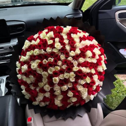 300 ROSES BOUQUET