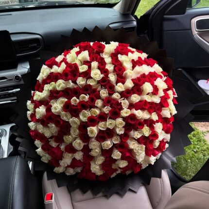 300 ROSES MEGA BOUQUET