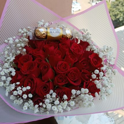 3 FERRERO CHOCOLATES & RED ROSES