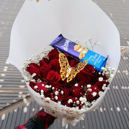 CHOCOLATE & ROSEE COMBO & BUTTERFLY DECOR