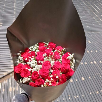 BEAUTIFUL RED BOUQUET