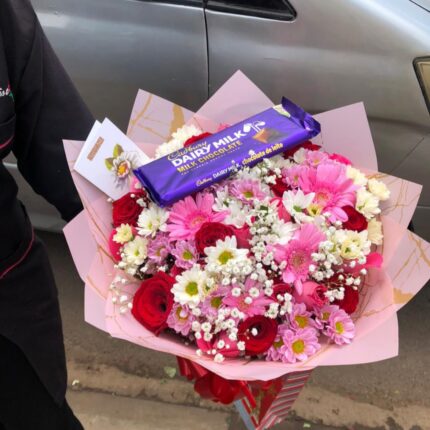 CHOCOLATE & DAISIES BOUQUET