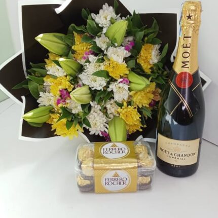 MOET CHAMPAGNE, TROPICAL BOUQUET & CHOCOLATE