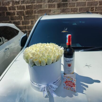 WHITE ROSES BOX & NEDEBURG WINE