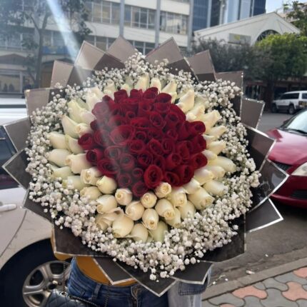 LUXE ROSES & BABY BREATH RIM